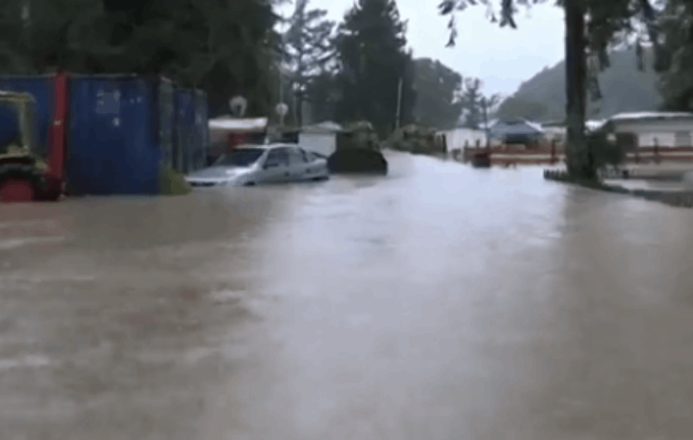 KATASTROFALNE POPLAVE U NEMAČKOJ: Poginulo 19 ljudi, za njih 70 se još traga! (VIDEO) 